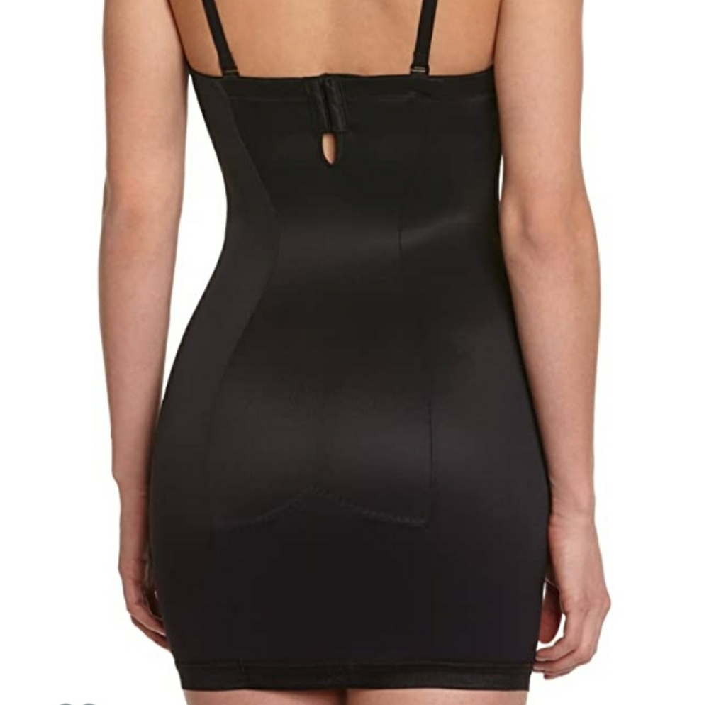 Flexees
Maidenform Flexees Women's Shapewear Strap - Picture 2 of 4